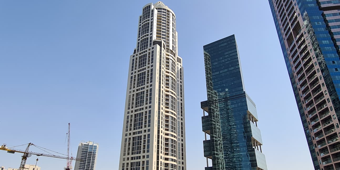 jlt-cluster-y_H2YAD_xl-2