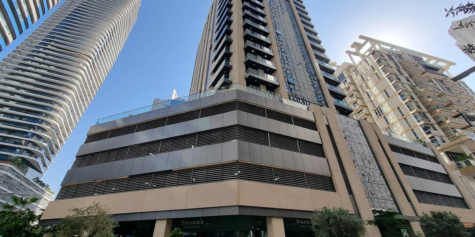 Dunya Tower image 1