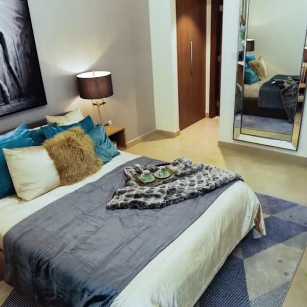 Azizi-Farishta-7.jpg-4